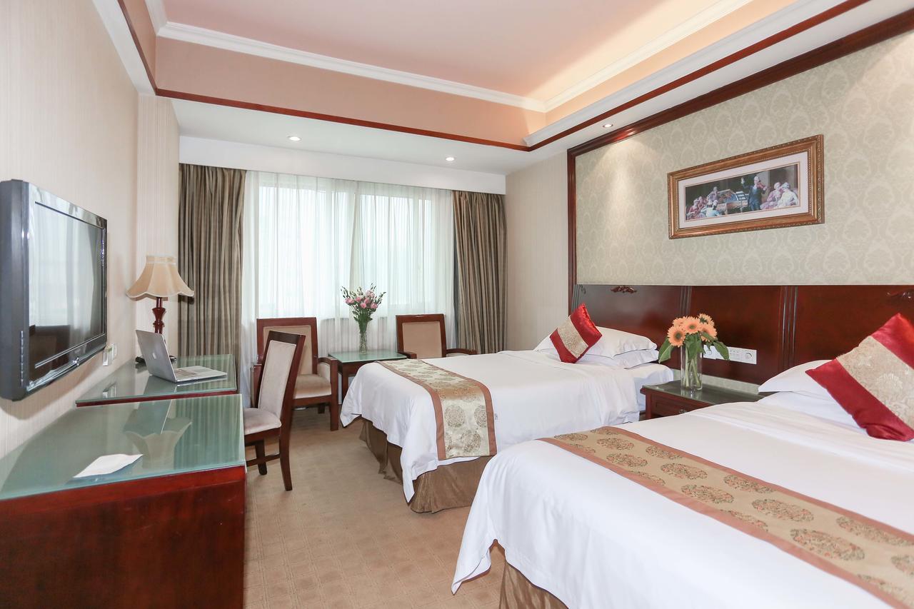 Vienna International Hotel Shanghai Train Station Luaran gambar