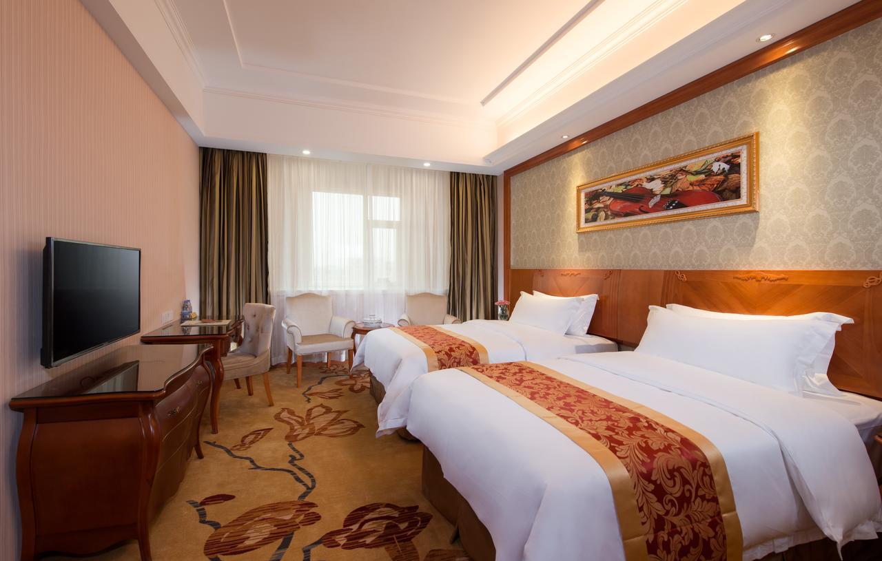 Vienna International Hotel Shanghai Train Station Luaran gambar