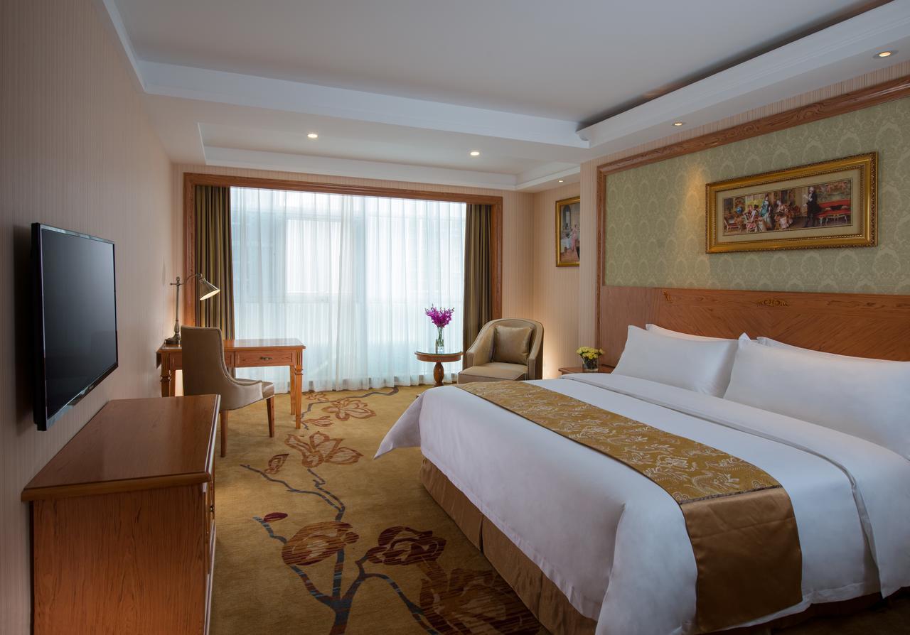 Vienna International Hotel Shanghai Train Station Luaran gambar