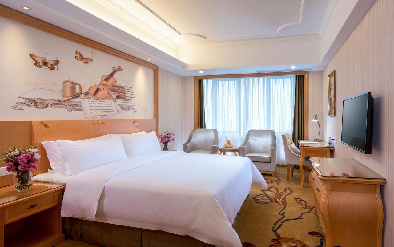 Vienna International Hotel Shanghai Train Station Luaran gambar