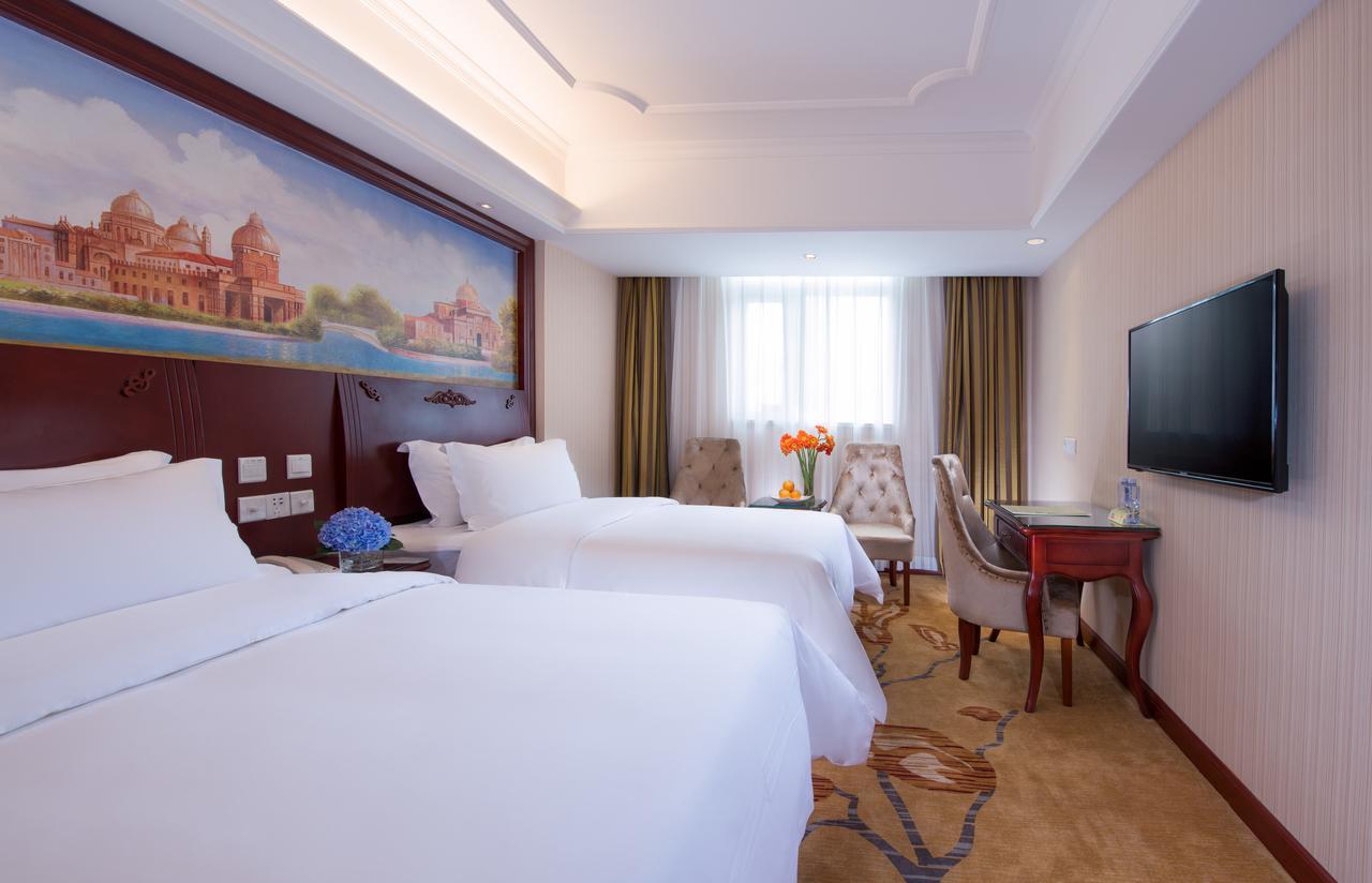 Vienna International Hotel Shanghai Train Station Luaran gambar